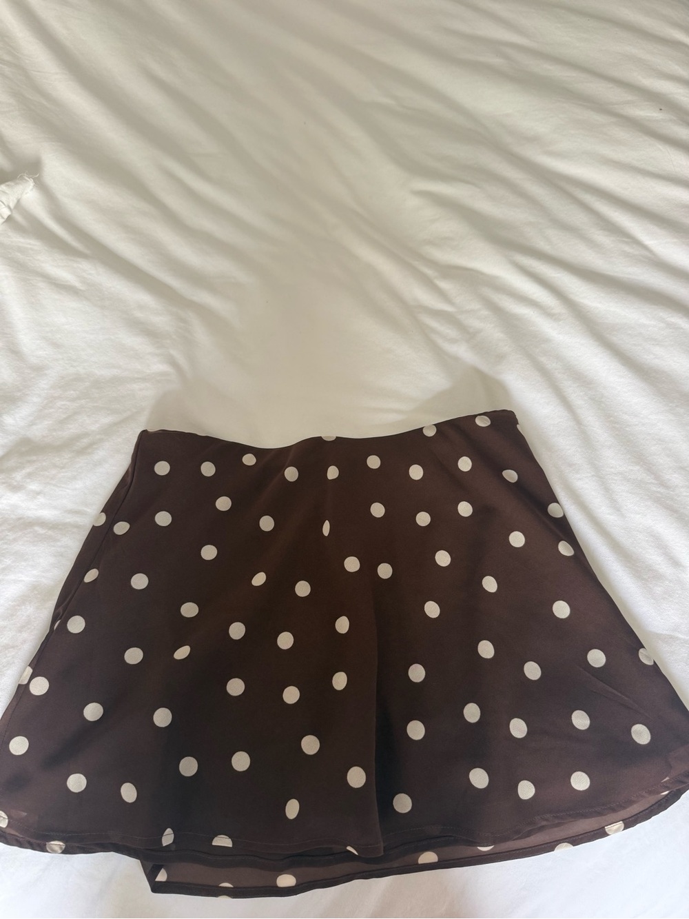 NWT Abercrombie & Fitch Brown Mini Skirt with White Polka Dots - Picture 4 of 5